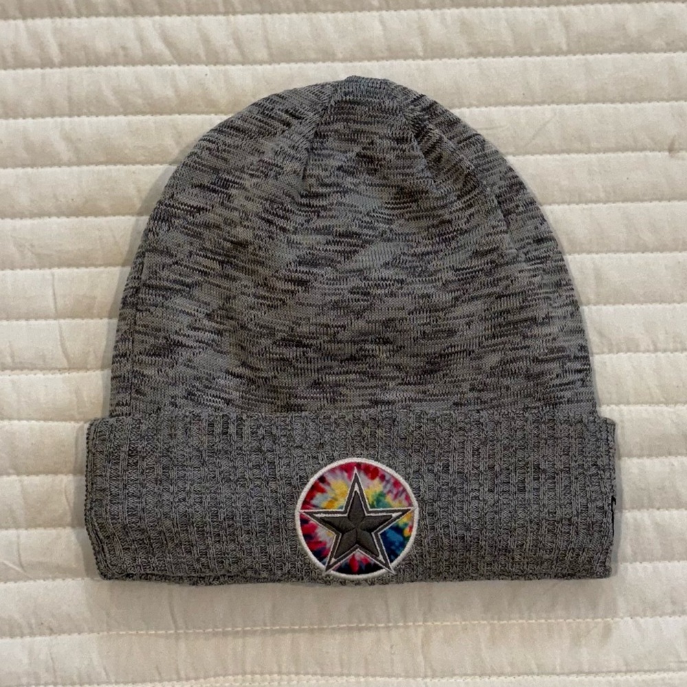 Dallas Cowboys New Era NFL Crucial Catch Tie-Dye Knit Beanie - Picture 2 of 4